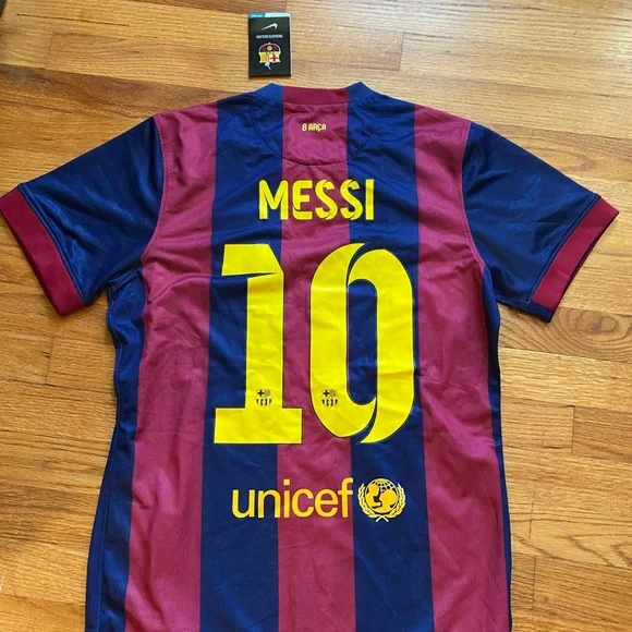 NWT Authentic Barcelona Qatar Airways Jersey size M - Picture 2 of 8